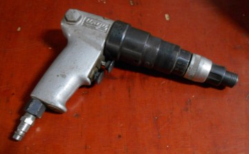 1025 pneumatische schroefmachine uryu 2