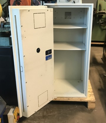 1062 kluis lips europlanet 250 zonder afstortkluis 2