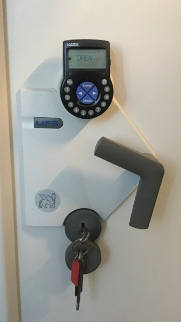 1062 kluis lips europlanet 250 zonder afstortkluis 4