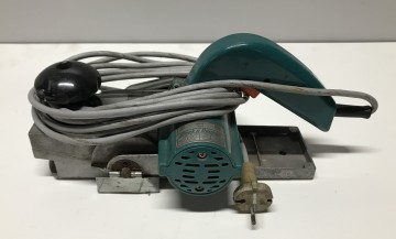 1284 schaafmachine black  decker dn75 hout 1