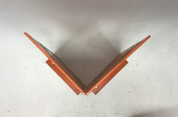 1436 aanrijdbeveiliging  20x20x40 cm3