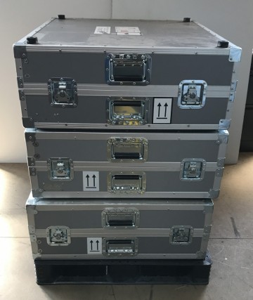 1460 flightcase 685x775x30 cm 2