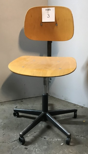 1490 3 werkplaatsstoel 1