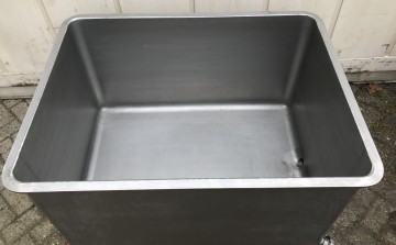 1506 rvs kar met uitloop 116x87x87 cm 4