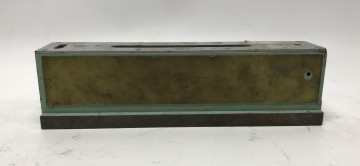 1778 machinewaterpas riken v groef onderzijde 2