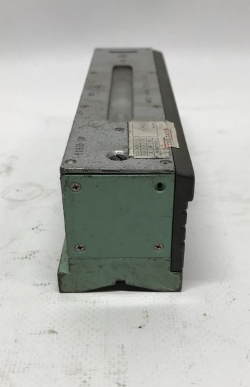 1778 machinewaterpas riken v groef onderzijde 4