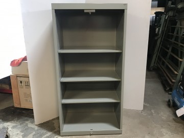 1952 kast met horizontaal rolgordijn 805x405x161 cm 2