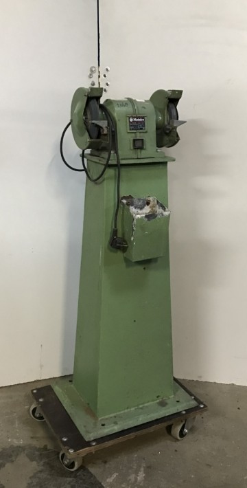 2068 werkbankslijper op voet metabo ds7202 230 volt 1