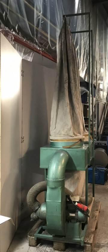 2083 houtmotafzuiger 400 volt 2