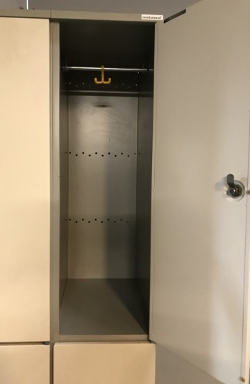 2102 lockerkast 4 deurs 595x50x195 cm 3