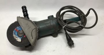 2117 haakse slijper 230 v vermoedelijk makita 1