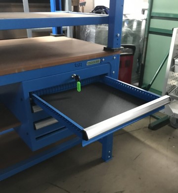 2122 werkbank huvema 3 laden 170x69x58 cm 3