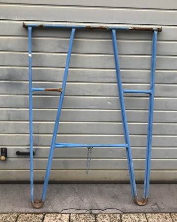 2196 schragen 114x77x150 cm 2