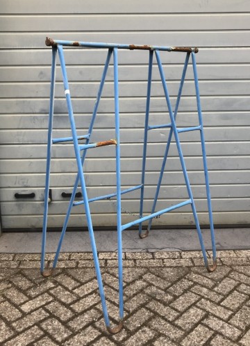 2196 schragen 114x77x150 cm 3