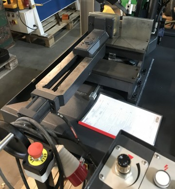 2219 bandzaag huvema hu230 dgh 4 half automaat 400 volt 5