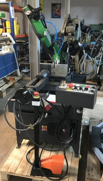 2219 bandzaag huvema hu230 dgh 4 half automaat 400 volt 6