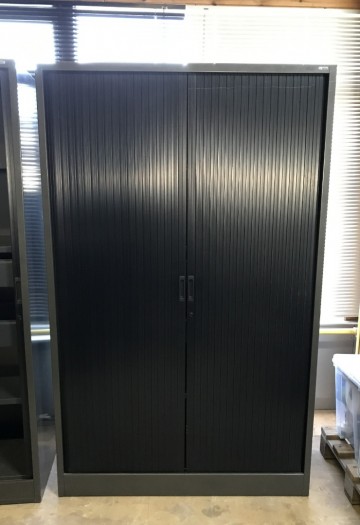 2321 roldeurkast erco 120x47x195 cm 1