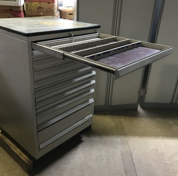 2324 ladekast 10 laden 76x76x1175 cm slot 2 sleutels 3