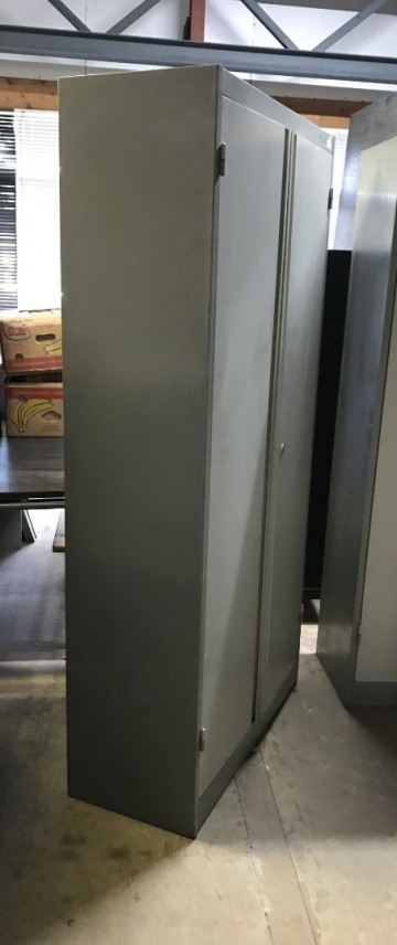 2326 metalen 2 deurskast 95x41x195 cm met zonder sleutel 2