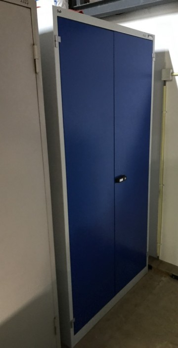 2328 metalen 2 deurskast garant 100x40x200 cm slot 2 sleutels 1