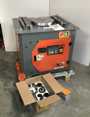 2354 2 betonijzer buigmachine gw45 digitaal 400 volt 230 volt 1