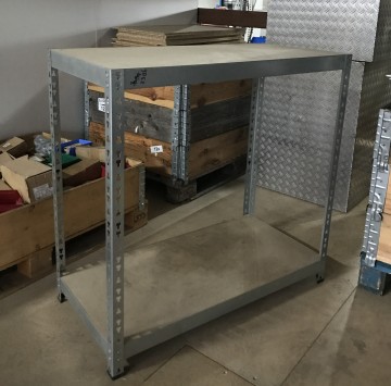 2386 legbordstelling alu met spaanplaat 1