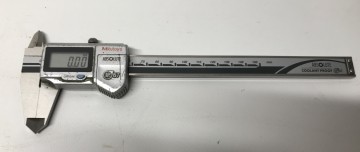 2430 schuifmaat digitaal mitutoyo 4