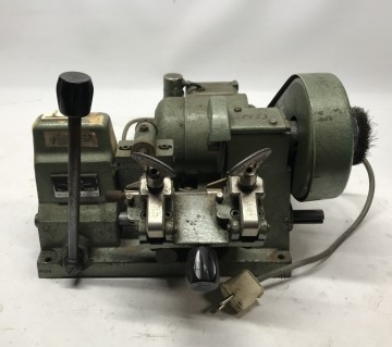 2523 sleutelkopieermachine borkey 40x40x26 cm 1