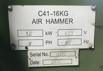 2524 smeedhamer 400 volt 61x106x135 cm 3