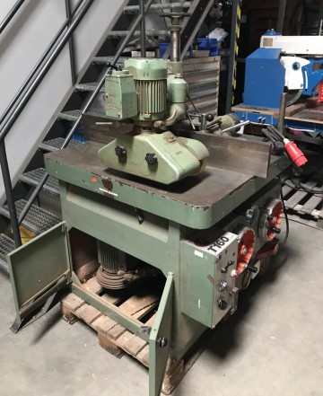 2557 freesmachine scm t160 400 volt 100x100x154 cm 4