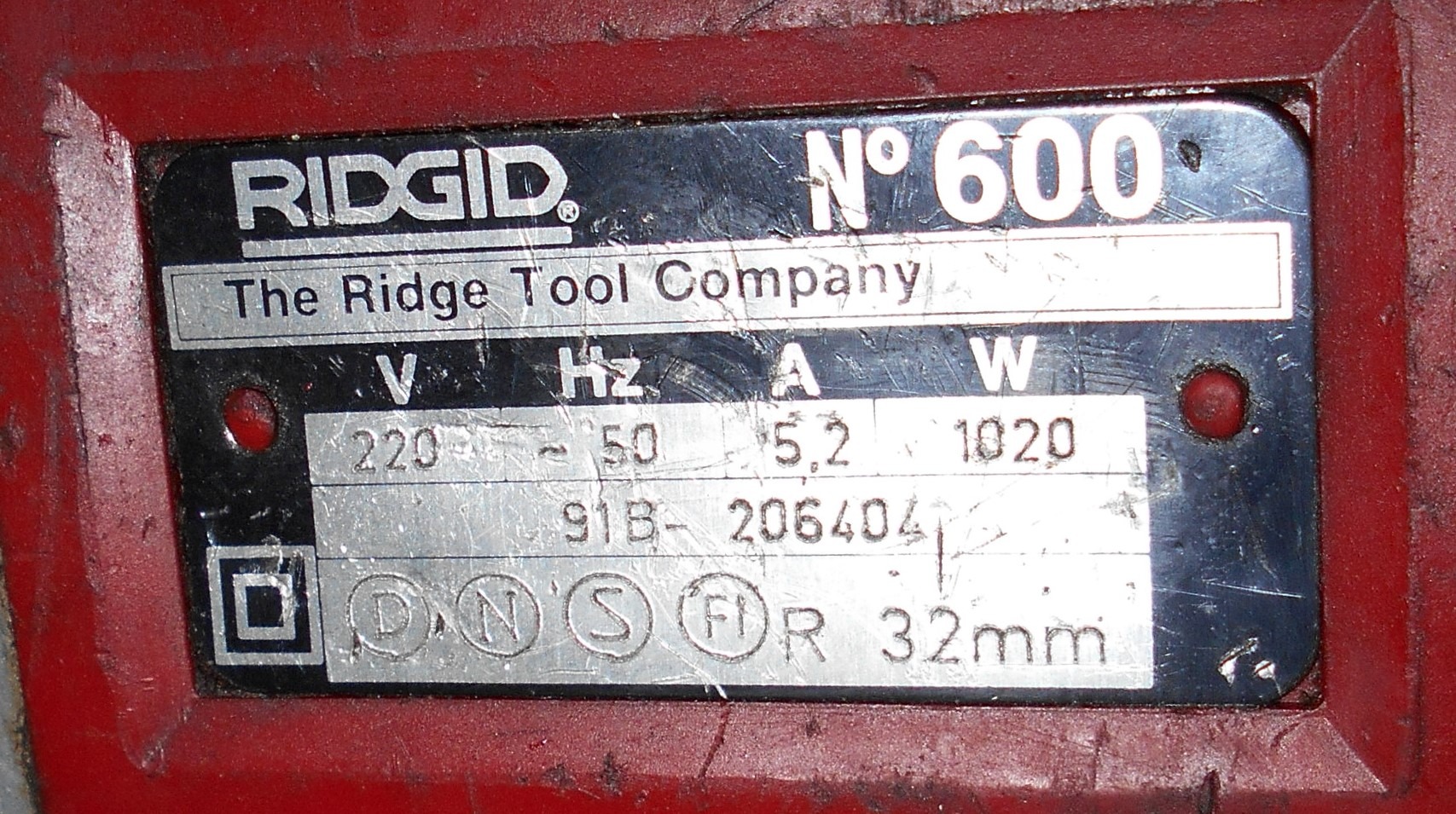 Hertogin Paragraaf Supplement Ridgid elektrische draadsnijmachine, 4 snijkoppen - Techniekshop040.nl